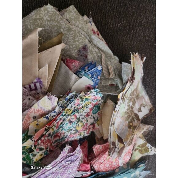 Lot of triangular fabric pieces,  different sizes - Picture 2 of 4
